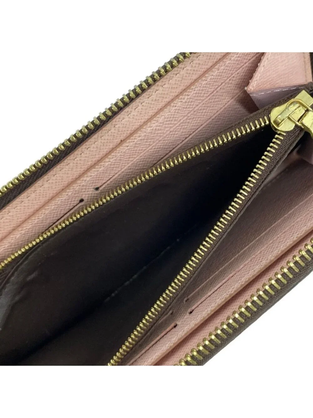 Louis Vuitton category wallet